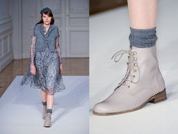 短靴露出襪子邊 冬日扮潮必須這么穿