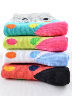 舒適柔精梳棉軟兒童襪4雙裝 - 聚美優(yōu)品 - 最大正品化妝品電商,在美上市,品牌防偽碼,7天無理由退貨,質量保險