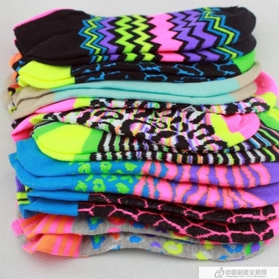 5毛襪子批發全攻略 廠家直銷庫存襪子，全棉滌棉混批一站購